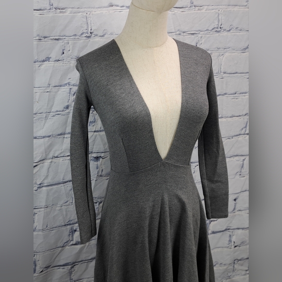 American Apparel Women's Dress Above Knee Mini Skirt Deep V XS *MINT CONDITION* - Picture 5 of 13